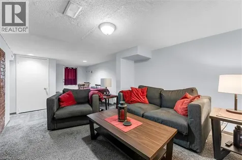 121 Edgemont Street North Hamilton ON L8H 4E2