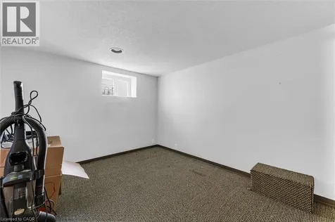 121 Edgemont Street North Hamilton ON L8H 4E2