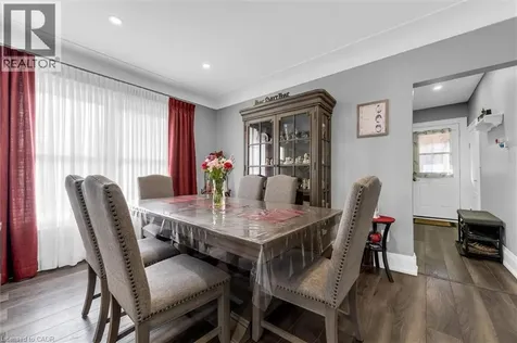 121 Edgemont Street North Hamilton ON L8H 4E2