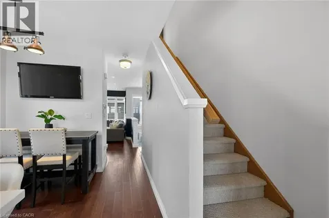 35 Midhurst Heights Stoney Creek ON L8J 0K9