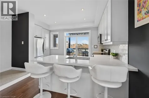 35 Midhurst Heights Stoney Creek ON L8J 0K9