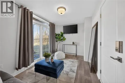 35 Midhurst Heights Stoney Creek ON L8J 0K9