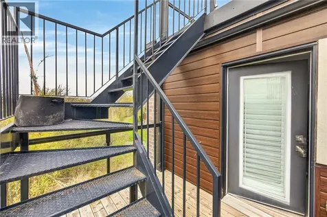 35 Midhurst Heights Stoney Creek ON L8J 0K9