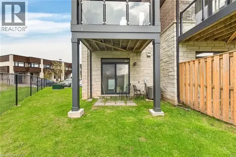 35 Midhurst Heights Stoney Creek ON L8J 0K9