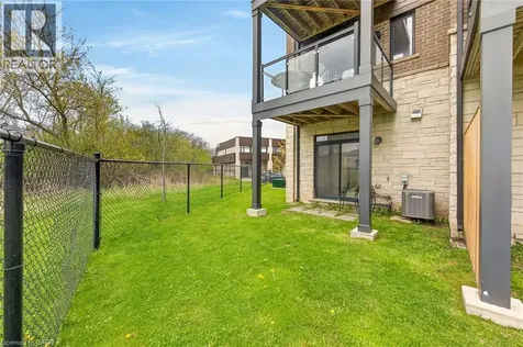 35 Midhurst Heights Stoney Creek ON L8J 0K9