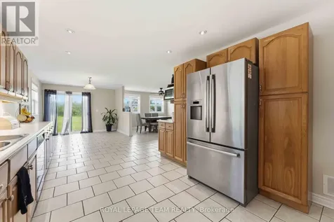 1628 Stanleyfield Crescent Ottawa ON K4P 1M7