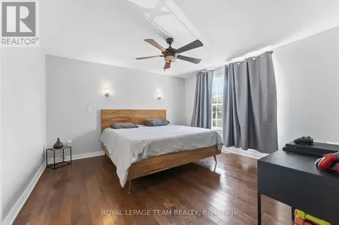 1628 Stanleyfield Crescent Ottawa ON K4P 1M7