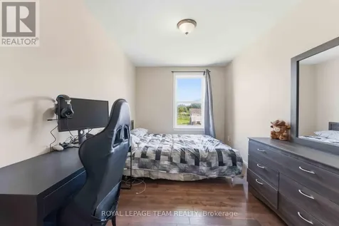 1628 Stanleyfield Crescent Ottawa ON K4P 1M7