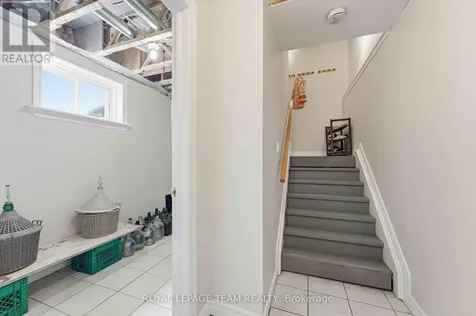 1628 Stanleyfield Crescent Ottawa ON K4P 1M7