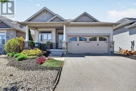 127 Elfin Grove Ottawa ON K2V 0B9