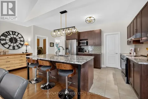 127 Elfin Grove Ottawa ON K2V 0B9