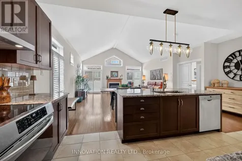 127 Elfin Grove Ottawa ON K2V 0B9