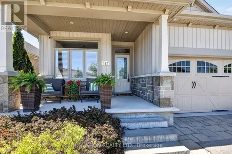 127 Elfin Grove Ottawa ON K2V 0B9