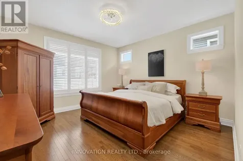 127 Elfin Grove Ottawa ON K2V 0B9