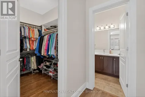 127 Elfin Grove Ottawa ON K2V 0B9