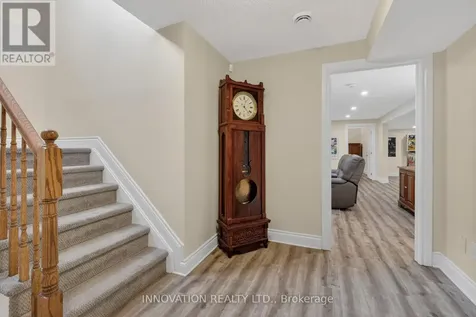 127 Elfin Grove Ottawa ON K2V 0B9