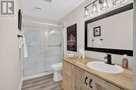 127 Elfin Grove Ottawa ON K2V 0B9
