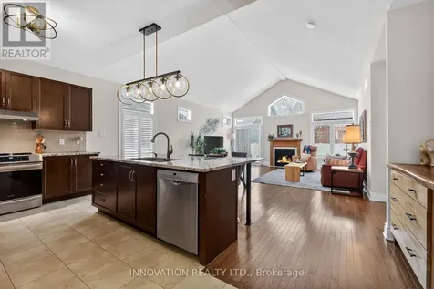 127 Elfin Grove Ottawa ON K2V 0B9