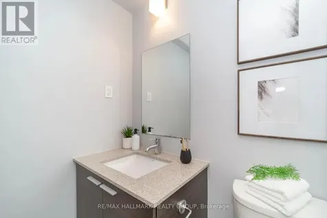 349 Mcleod Street Ottawa ON K2P 0S1