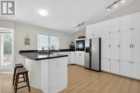 7414 Dawn Tara Drive Ottawa ON K4P 1P4