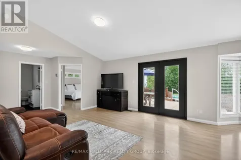 7414 Dawn Tara Drive Ottawa ON K4P 1P4