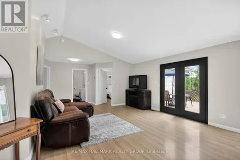 7414 Dawn Tara Drive Ottawa ON K4P 1P4