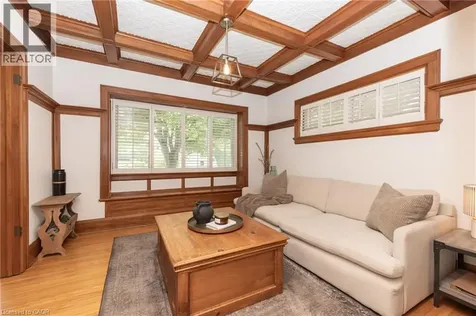 7 Pinehill Road St. Catharines ON L2R 3R6