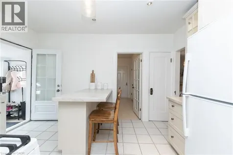 7 Pinehill Road St. Catharines ON L2R 3R6