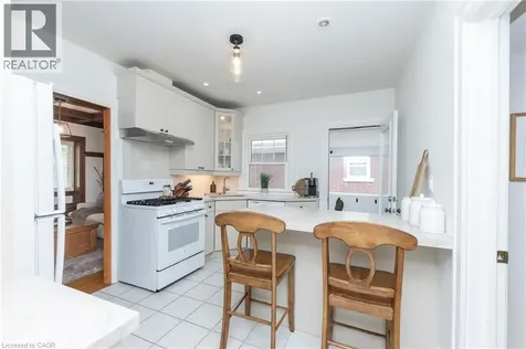 7 Pinehill Road St. Catharines ON L2R 3R6