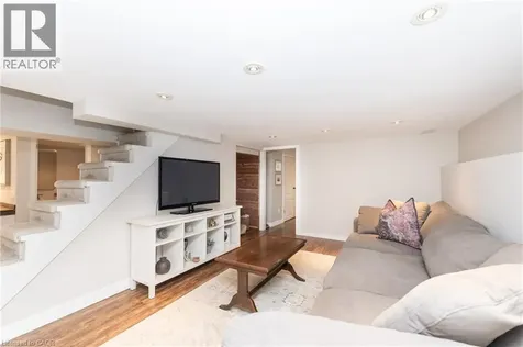 7 Pinehill Road St. Catharines ON L2R 3R6
