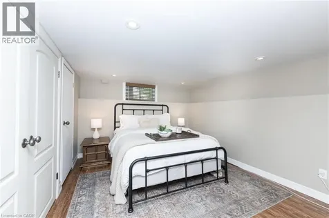 7 Pinehill Road St. Catharines ON L2R 3R6