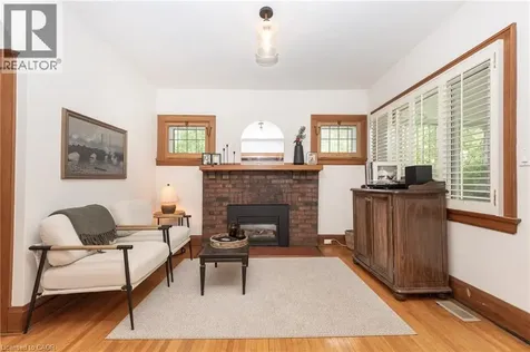 7 Pinehill Road St. Catharines ON L2R 3R6
