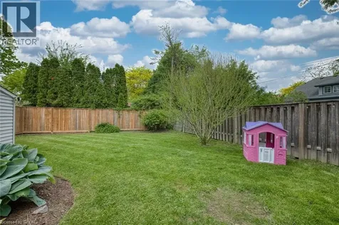 7 Pinehill Road St. Catharines ON L2R 3R6