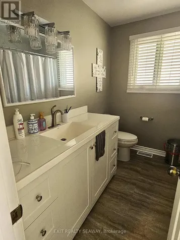 524 Anthony Street Cornwall ON K6H 5L3