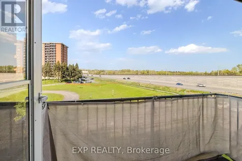 2044 Arrowsmith Drive Ottawa ON K1J 7V8