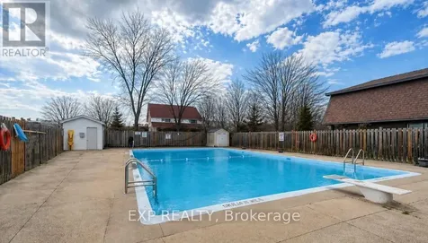 2044 Arrowsmith Drive Ottawa ON K1J 7V8