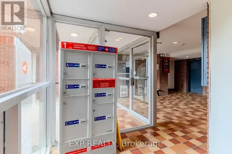 2044 Arrowsmith Drive Ottawa ON K1J 7V8