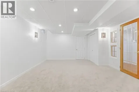 1004 Roxborough Drive Oakville ON L6M 1E3
