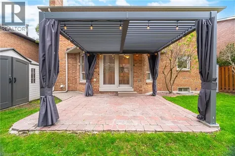 1004 Roxborough Drive Oakville ON L6M 1E3