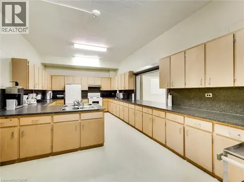 1225 Dundas Street Burlington ON L7P 0S9
