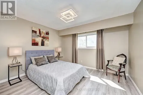 92 Pinemeadow Crescent Waterloo ON N2T 1A7