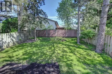 92 Pinemeadow Crescent Waterloo ON N2T 1A7