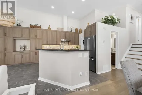 124 Macassa Circle Ottawa ON K2T 1J9