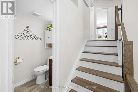 124 Macassa Circle Ottawa ON K2T 1J9