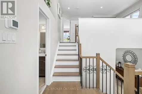 124 Macassa Circle Ottawa ON K2T 1J9