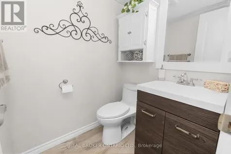 124 Macassa Circle Ottawa ON K2T 1J9