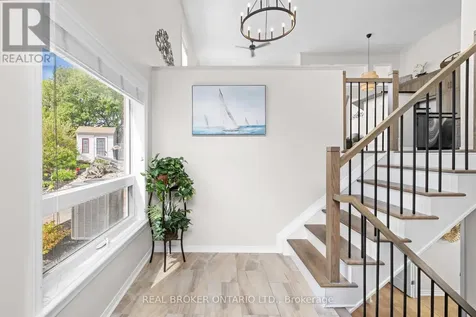 124 Macassa Circle Ottawa ON K2T 1J9