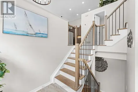 124 Macassa Circle Ottawa ON K2T 1J9