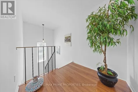 1121 St Emmanuel Terrace Ottawa ON K1C 2J6