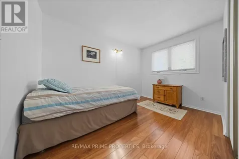 1121 St Emmanuel Terrace Ottawa ON K1C 2J6